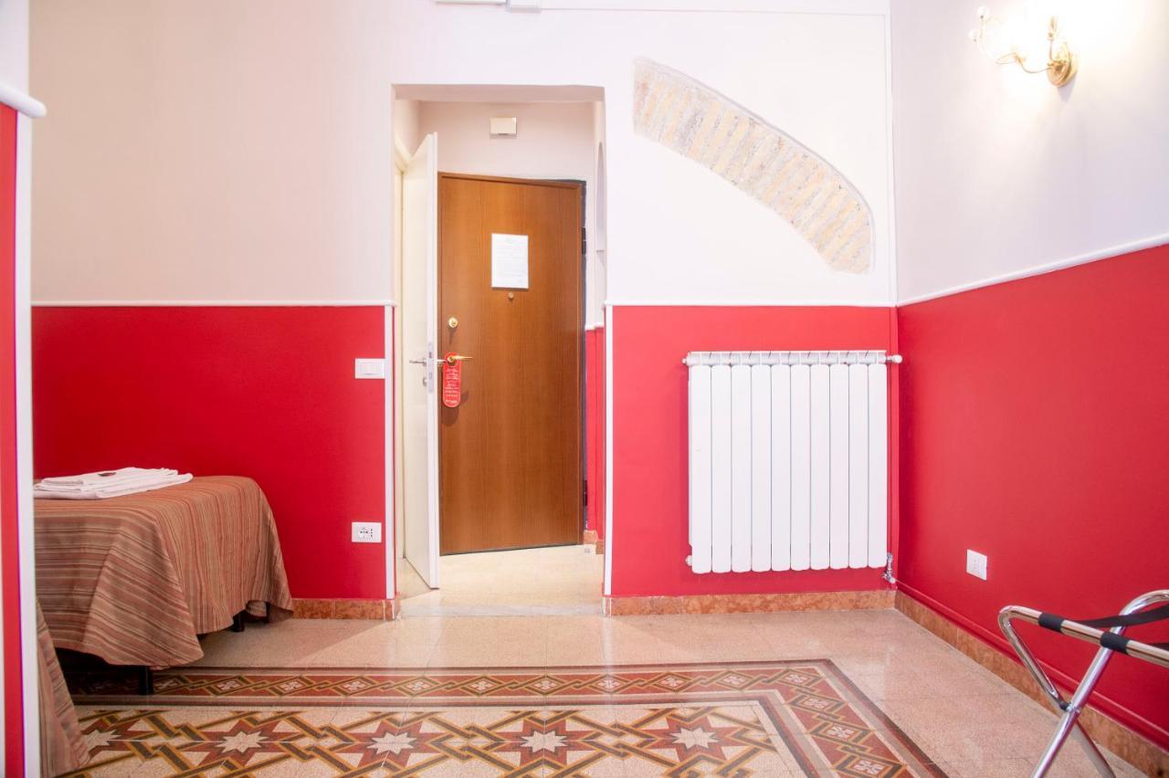 Hotel Domus Napoleone Roma Exterior foto