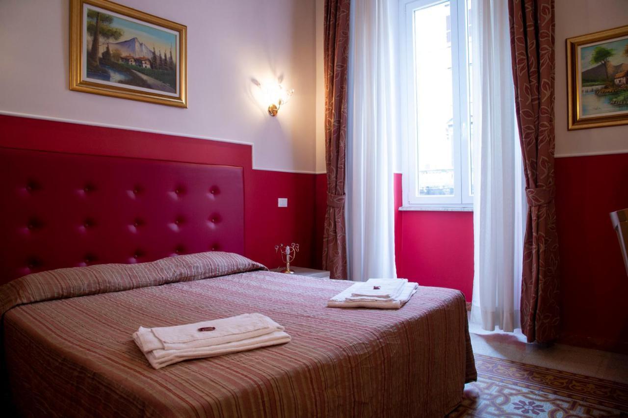 Hotel Domus Napoleone Roma Exterior foto